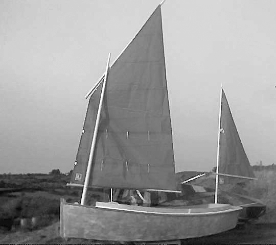 Catbird Sharpie lugsail Yawl Sail fitting. | Wooden boat builder, Boat 